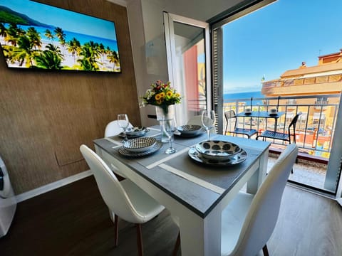 TV and multimedia, Dining area, Sea view
