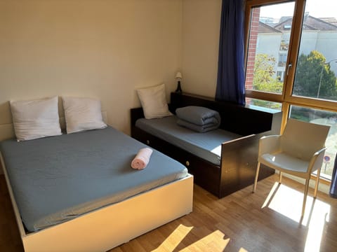 Charming studio 10 minutes to La Défense Apartment in Île-de-France