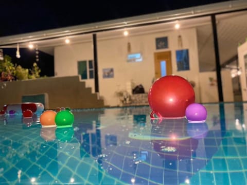 Pool view, Swimming pool