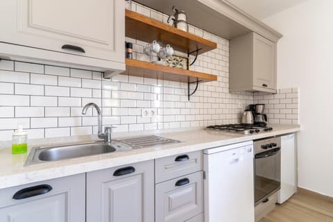 Naro Suites Çeşme Marina Apartment in Cesme