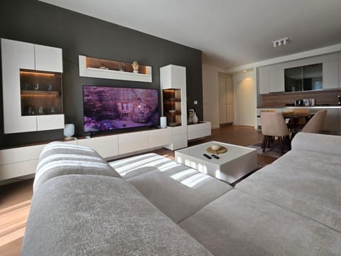 TV and multimedia, Seating area