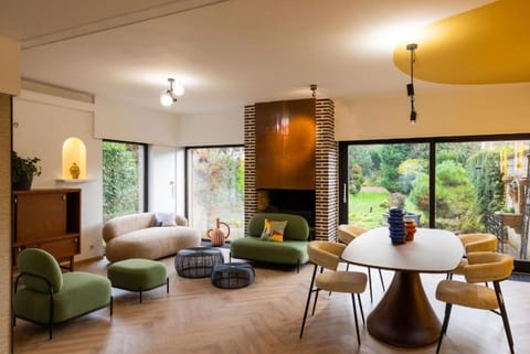 Patio, Nearby landmark, Spring, Winter, Garden, Golfcourse, Coffee/tea facilities, Living room, Seating area, Dining area, Cycling, Supermarket/grocery shop, Location, Sunrise, Sunset, Parking, flat iron, internet, towels