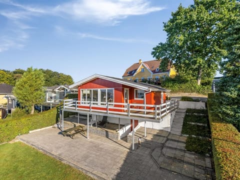 Holiday Home Senni - 800m from the sea by Interhome House in Glücksburg