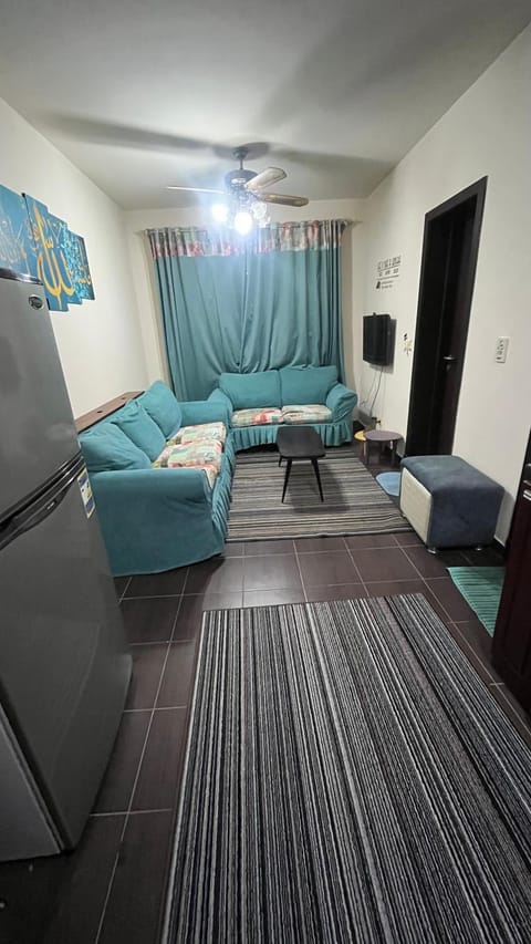 Communal lounge/ TV room, TV and multimedia, Living room, Photo of the whole room, Seating area
