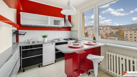 Day, Natural landscape, View (from property/room), Kitchen or kitchenette, Dining area, minibar