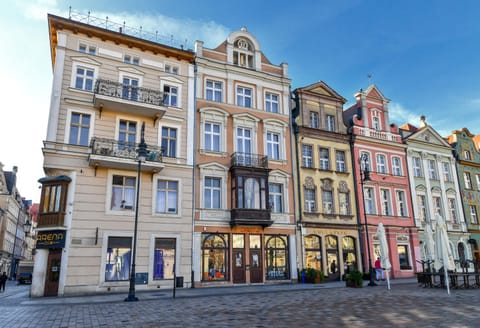 Property building, City view