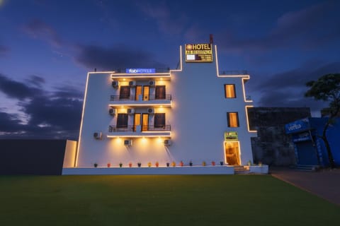 Property building, Facade/entrance