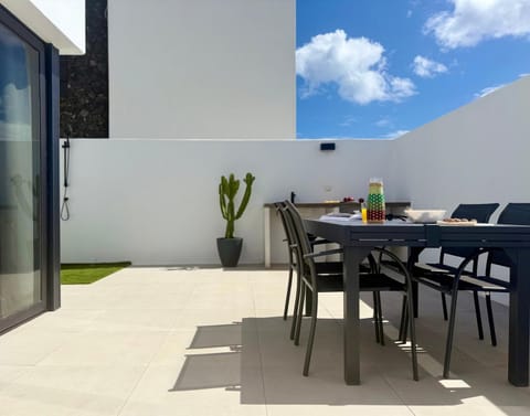 Patio, Day, View (from property/room), Balcony/Terrace