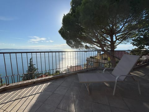 Natural landscape, View (from property/room), Balcony/Terrace, Sea view