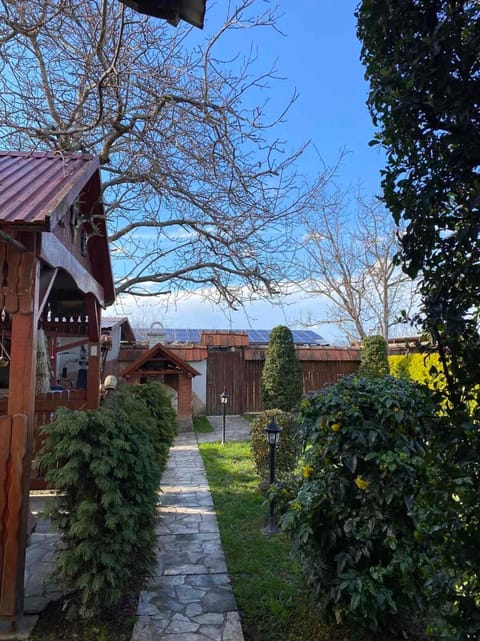 Property building, Natural landscape, Garden, Garden, Garden view