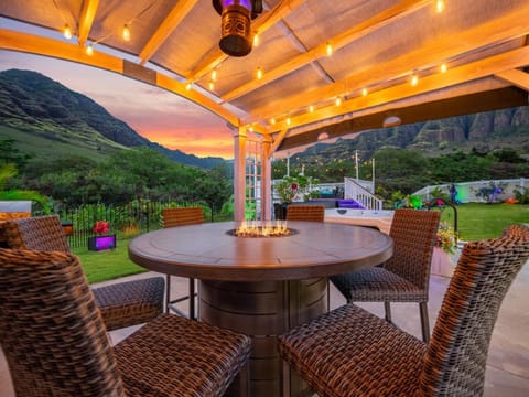 Kalo Homes - Elevated Escape House in Makaha Valley