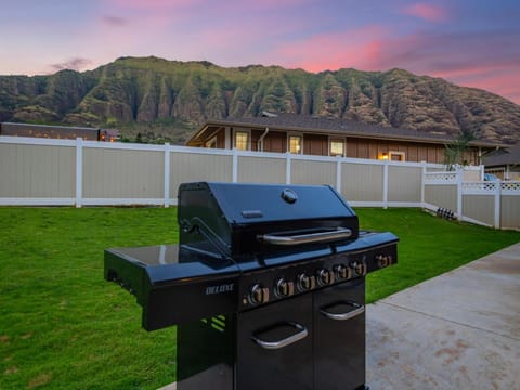 Kalo Homes - Makaha Mountain Hideaway House in Makaha Valley