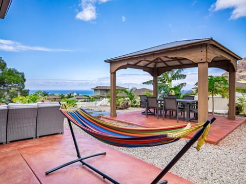 Kalo Homes - Makaha Modern House in Makaha Valley