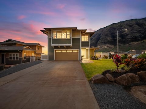 Kalo Homes - Tropical Makaha Sanctuary House in Makaha Valley