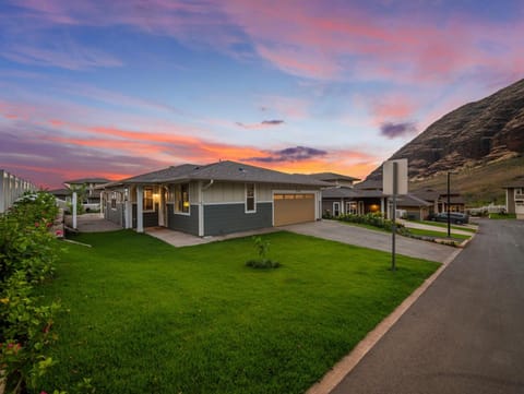 Kalo Homes - Makaha Valley Oasis House in Makaha Valley