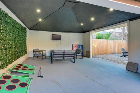 Dogs Welcome! Stylish Detroit Tudor with Fenced Yard House in Detroit