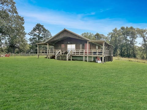 Henbest Hideaway Cabin Boston mountains -Millcreek Cabin in Arkansas