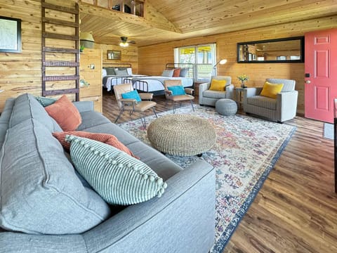 Henbest Hideaway Cabin Boston mountains -Millcreek Cabin in Arkansas