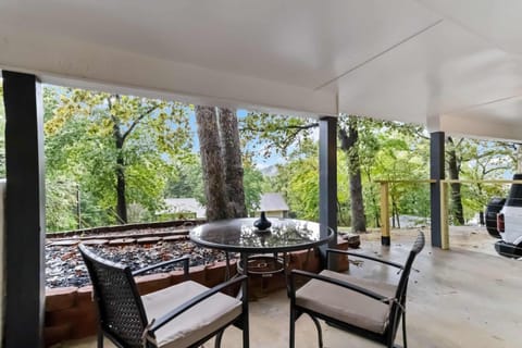 Patio, View (from property/room), Balcony/Terrace, Seating area