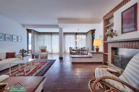 Villa Rosa with Air Conditioning and Lake View Villa in Lierna