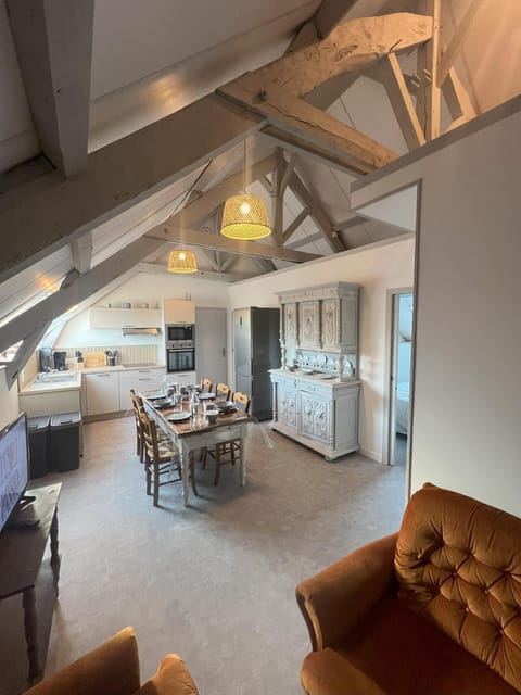 TV and multimedia, Kitchen or kitchenette, Living room, Dining area