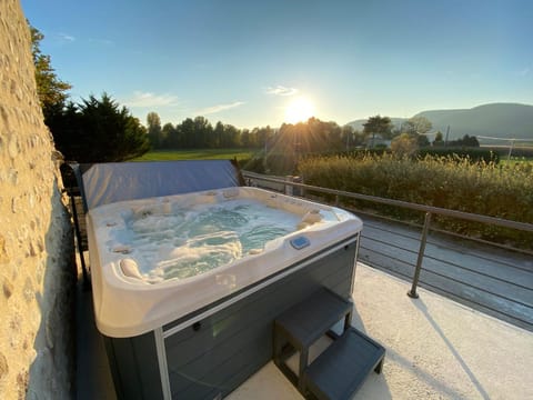 Hot Tub, Balcony/Terrace, Spa and wellness centre/facilities