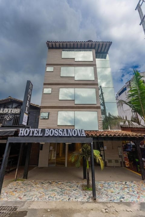 Property building, Day, Location