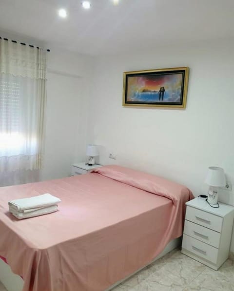 Rooms Ciudad Bella Apartment in Valencia