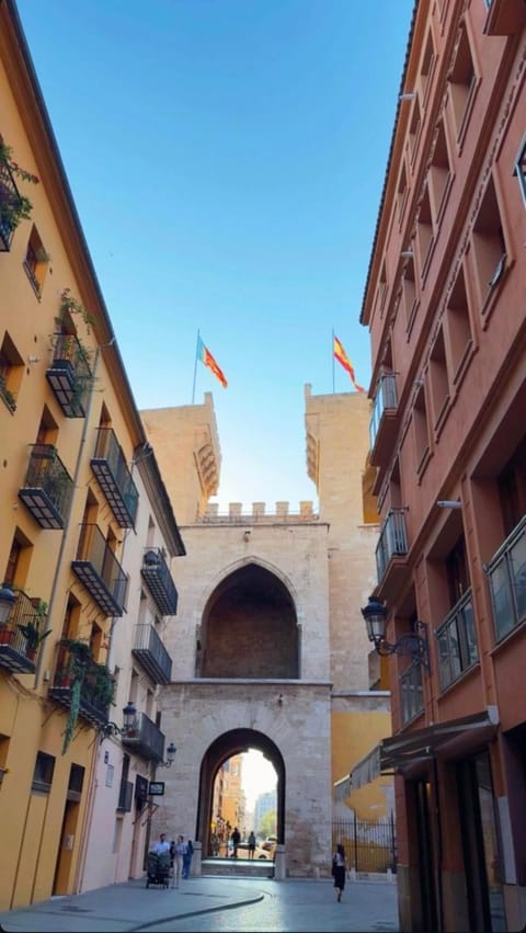 Rooms Ciudad Bella Apartment in Valencia