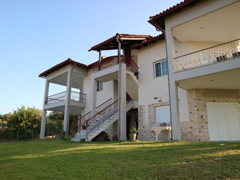 Property building, Garden, View (from property/room), Balcony/Terrace, Garden view
