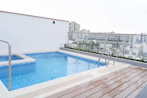 Pool view, Swimming pool