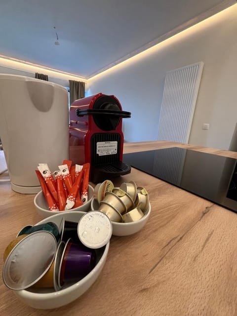 Luxury 1 Bedroom Apartment with Sofa Bed & Balconies Prime Location near ING Arena, Expo 12 & Atomium Apartment in Flanders