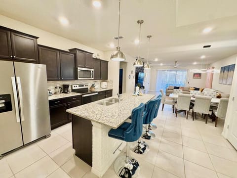 The Dream Getaway Retreat Near Disney House in Four Corners