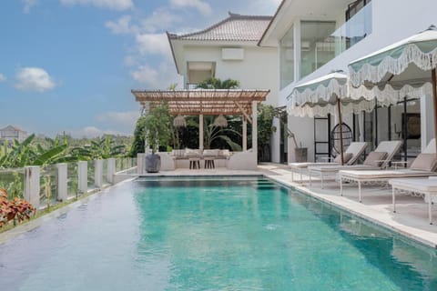 Balcony/Terrace, Pool view, Swimming pool