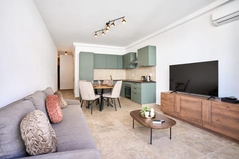 Living room, Dining area, kitchen