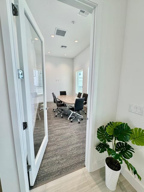 The Sun-Kissed Retreat near Disney House in Loughman