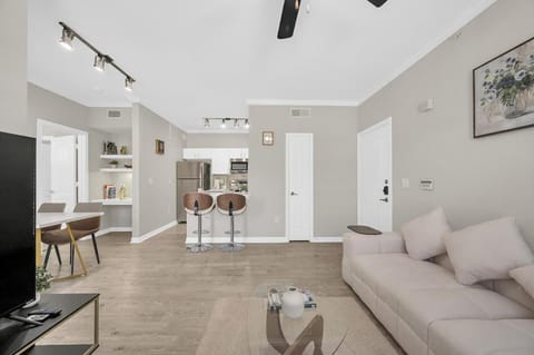 Charming 1BR Easy Access to The Woodlands Apartment in The Woodlands