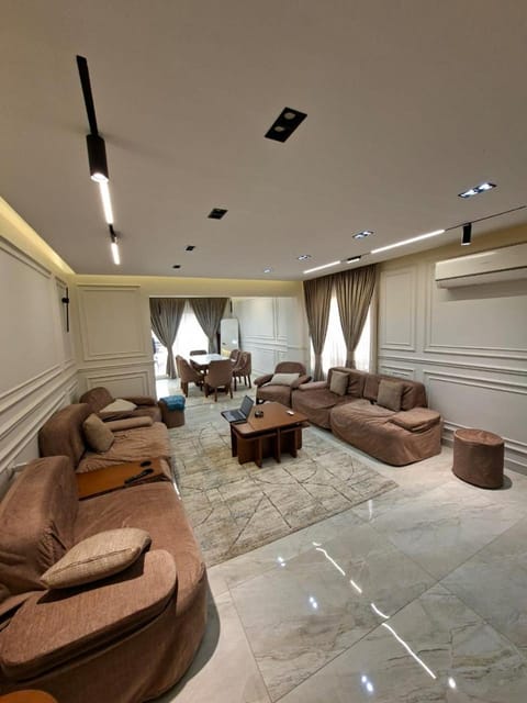 Property building, Seating area