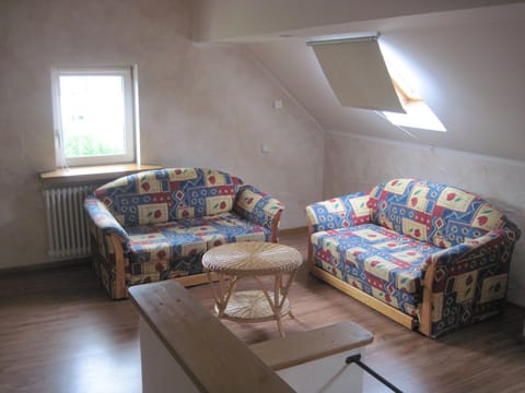 Living room, Photo of the whole room, Decorative detail, Seating area