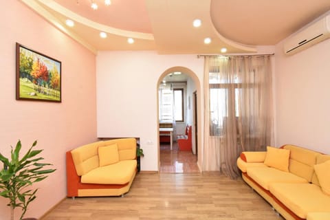 Living room, Seating area, air conditioner