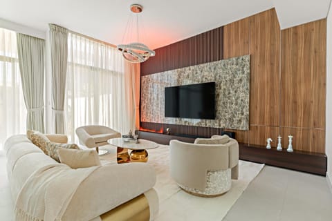 TV and multimedia, Living room, Seating area, Evening entertainment