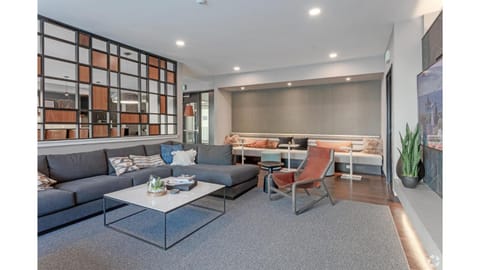 CozySuites Marquee Apartment in Loring Park