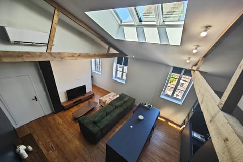 Communal lounge/ TV room, Living room, Seating area