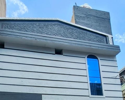 Property building, Day