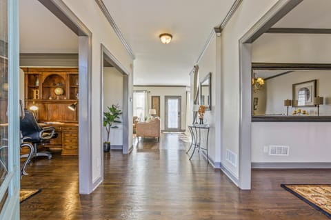 10 Bridlewood Court Cartersville House in Cartersville