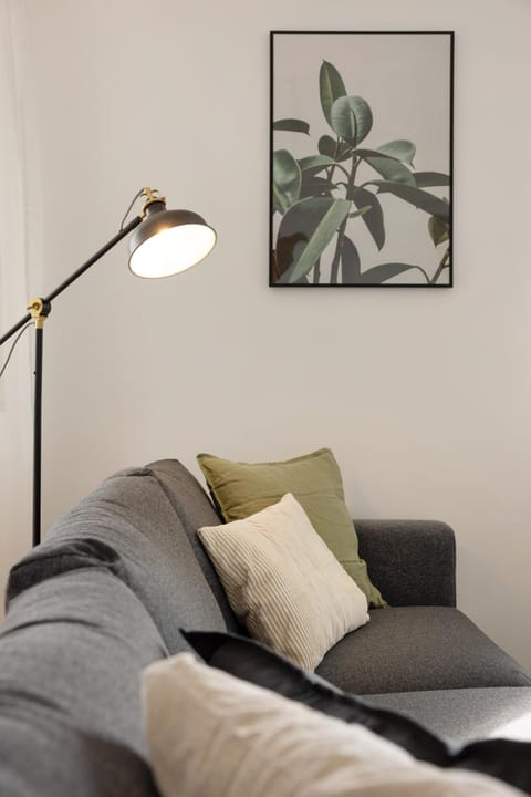 Living room, Decorative detail, Seating area