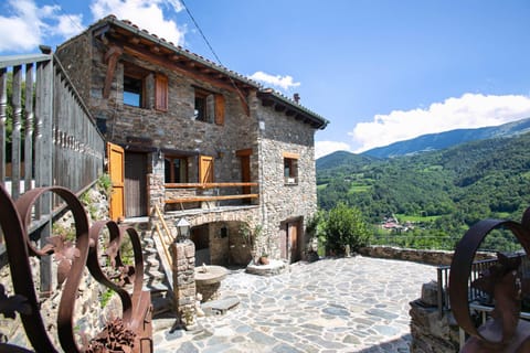 Property building, Spring, Day, Natural landscape, Mountain view