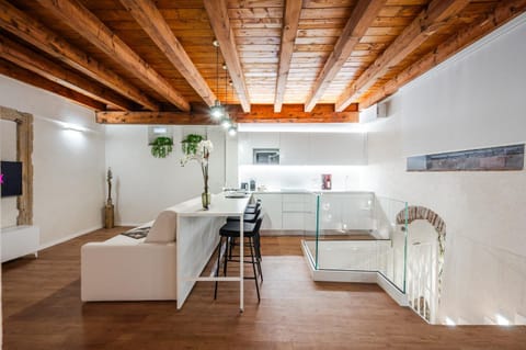 Aria Arena Duplex Suite - up to 8 pax Apartment in Verona