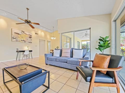 Delightful Family Home in New Tampa House in Wesley Chapel