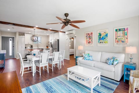 Lido Beach Retreat House in Saint Armands Key